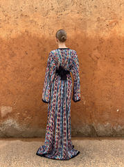 caftan-moderne-hdour-maroc-faitmain-tule-berchman-broderie-noir-handmade-ocaftan-moderne-chic-prestige-glamour