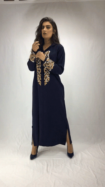 djellaba-2021-ramadan-moderne-crepe de soie-bleu marine-ocaftan-broderie-fait main-handmade-jellaba moderne-2021-chic-prestige-glamour-maroc-classe
