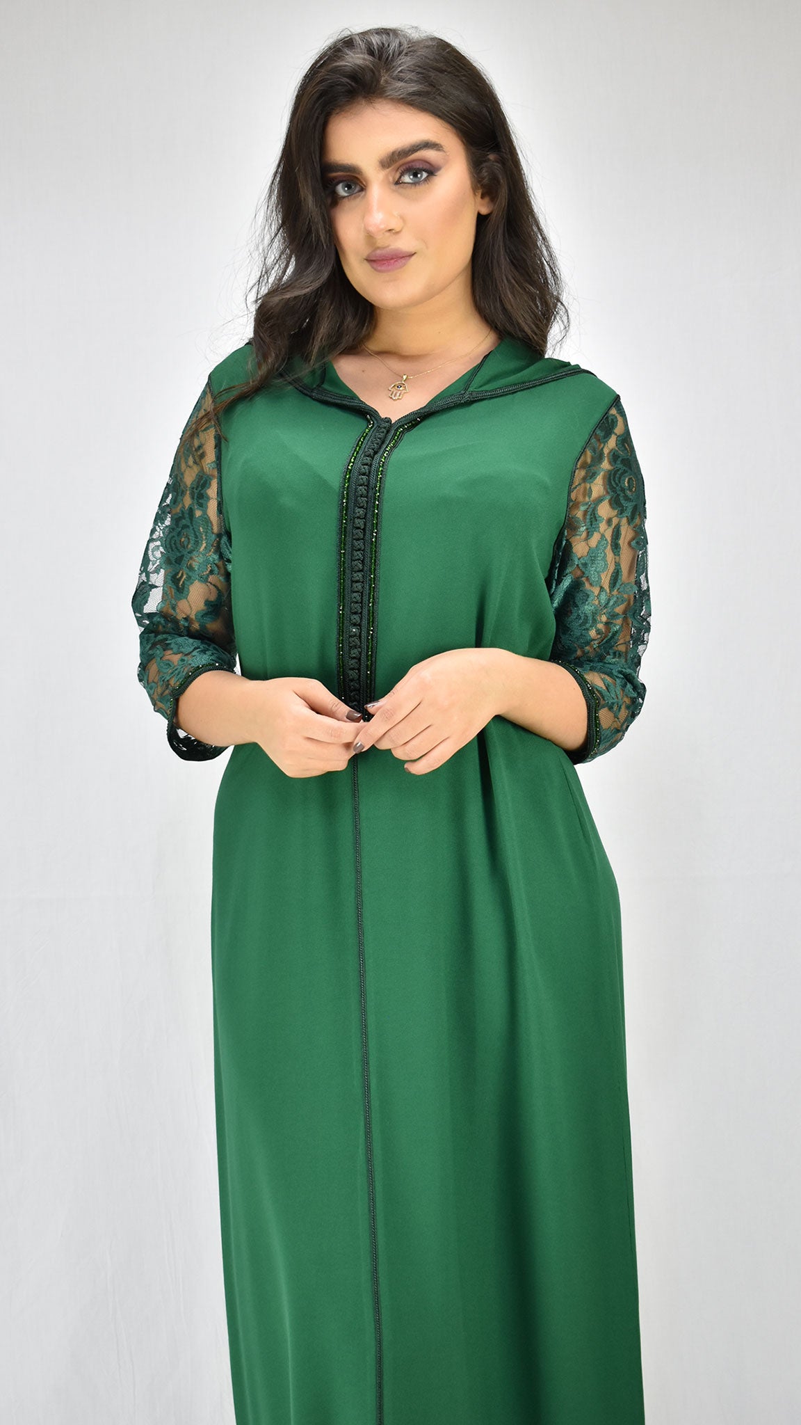 djellaba-dentelle-jellaba-lin-vertRoyal-ocaftan-perles-moderne-chic-prestige-glamour-classe