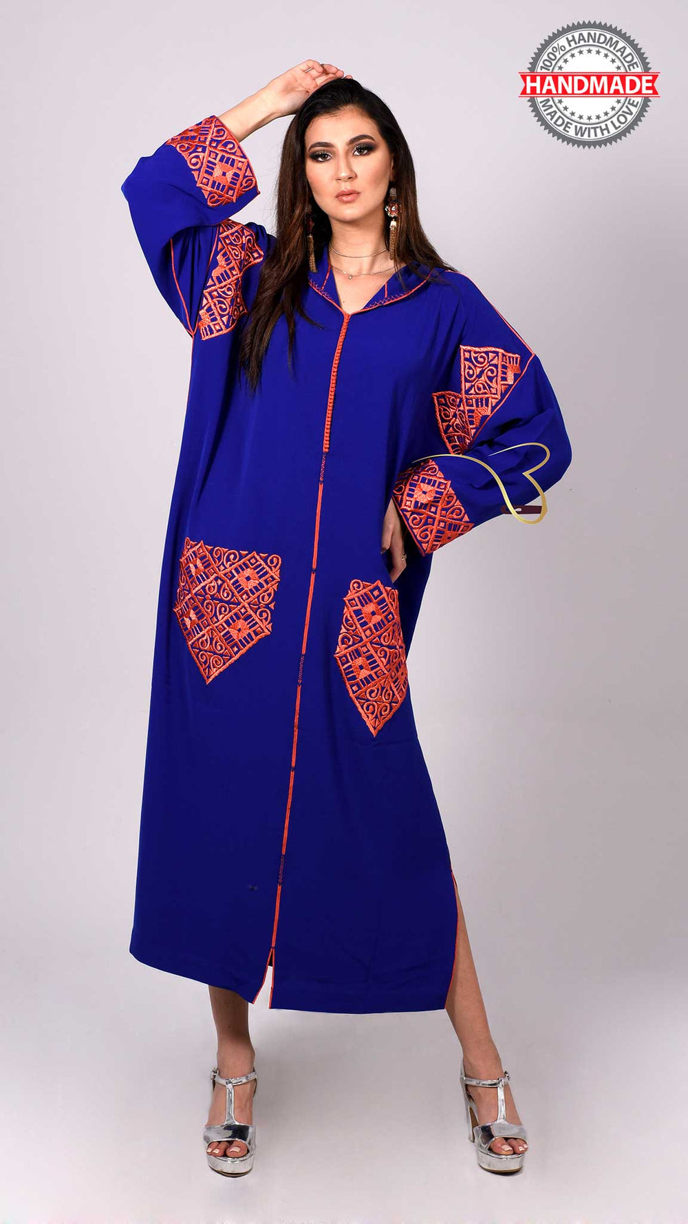 djellaba-fait main-berchman-handmade-blue-haute-couture-bleu roi-ocaftan-crêpe de soie-broderie-jellaba moderne-2021-chic-prestige-glamour-classe
