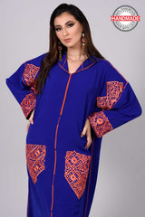 djellaba-fait main-berchman-handmade-blue-haute-couture-bleu roi-ocaftan-crêpe de soie-broderie-jellaba moderne-2021-chic-prestige-glamour-classe
