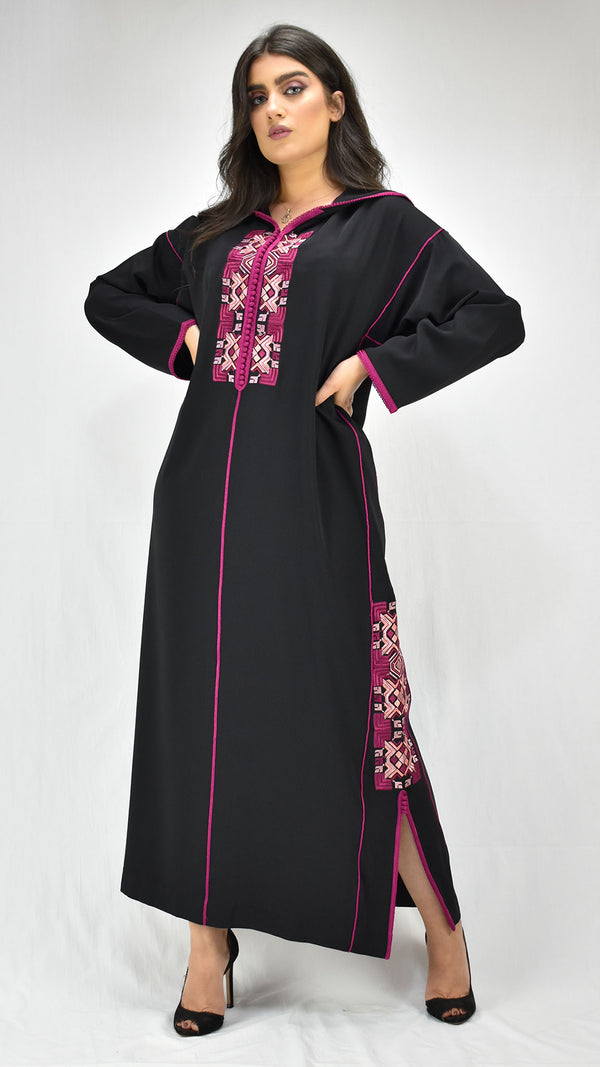 djellaba-leader caftan-mekhzania-2021-crepe-soie-noir-noire-black-jellaba brodée-broderie-moderne-fashion-chic-prestige