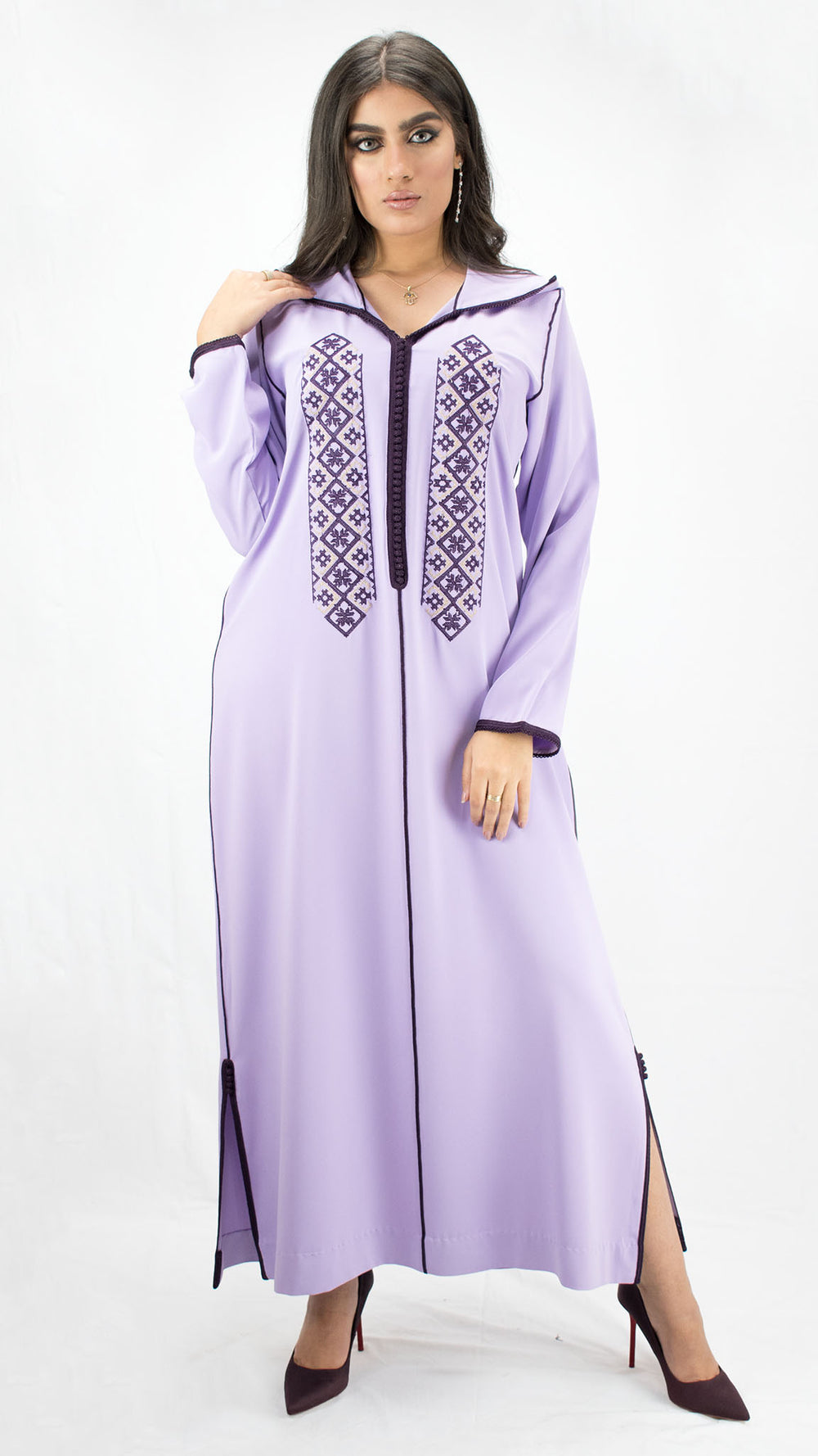 djellaba-mauvepastel-broderie-pointcroix-ocaftan-jellabamoderne-2020-chic-prestige-glamour-classe