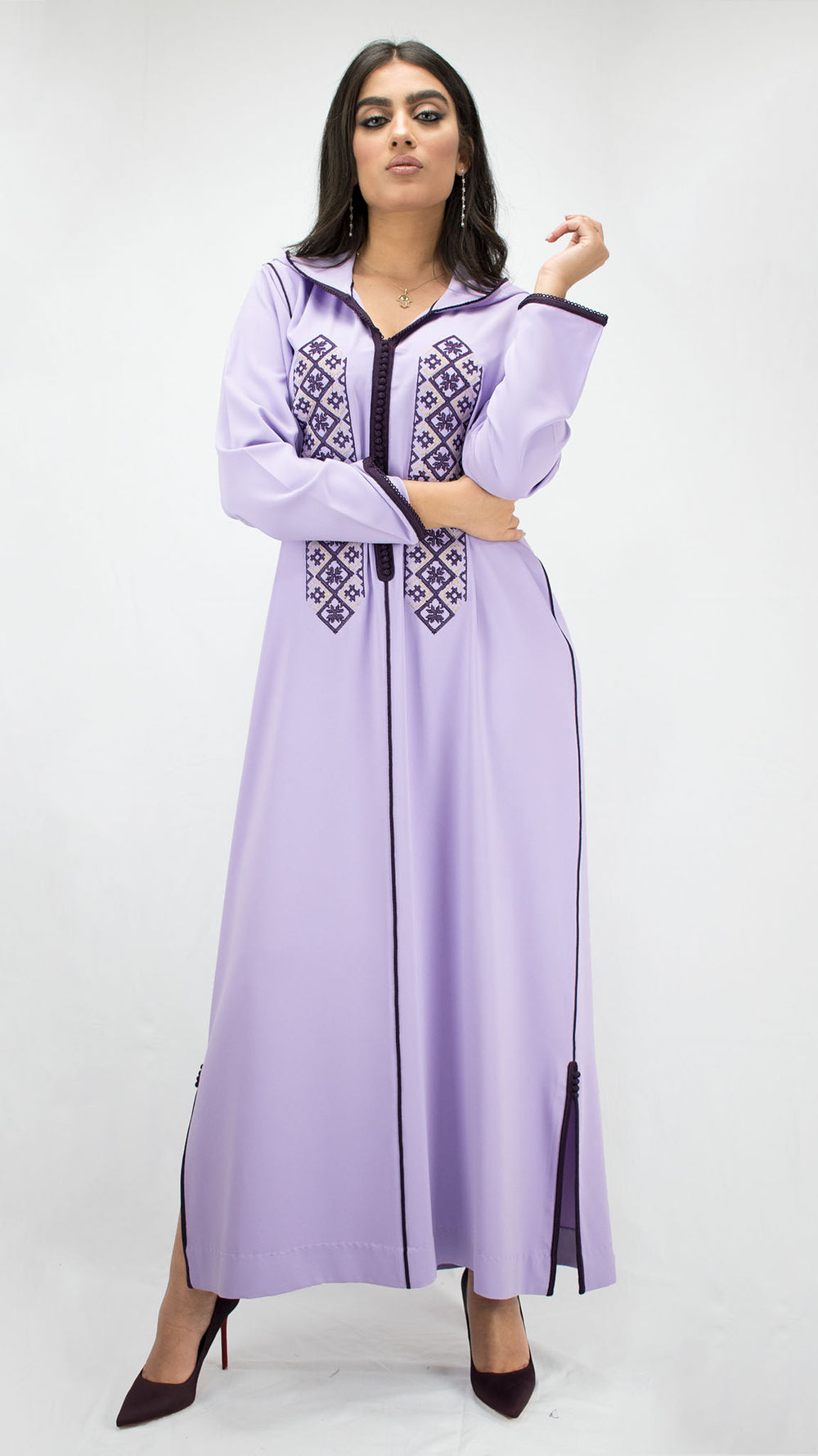 djellaba-mauvepastel-broderie-pointcroix-ocaftan-jellabamoderne-2020-chic-prestige-glamour-classe