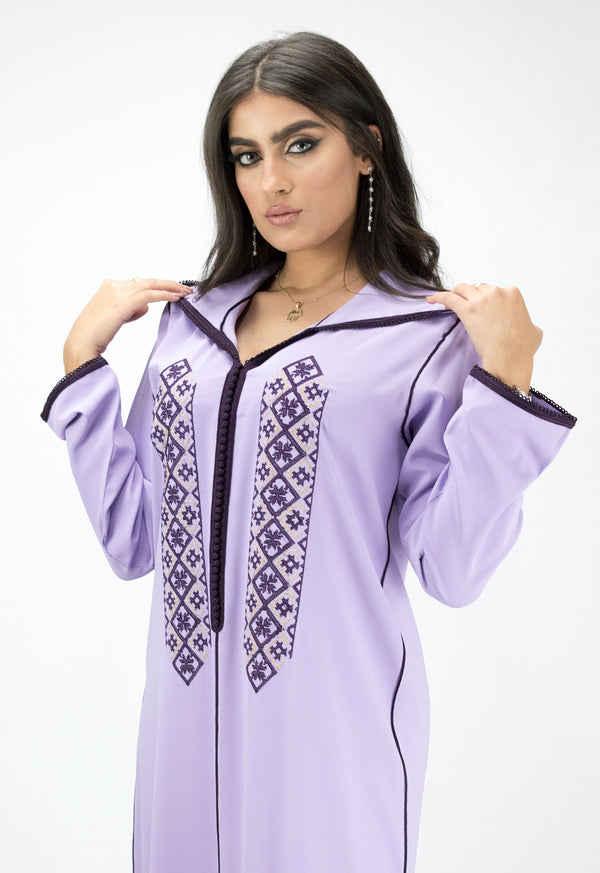 djellaba-mauvepastel-broderie-pointcroix-ocaftan-jellabamoderne-2020-chic-prestige-glamour-classe