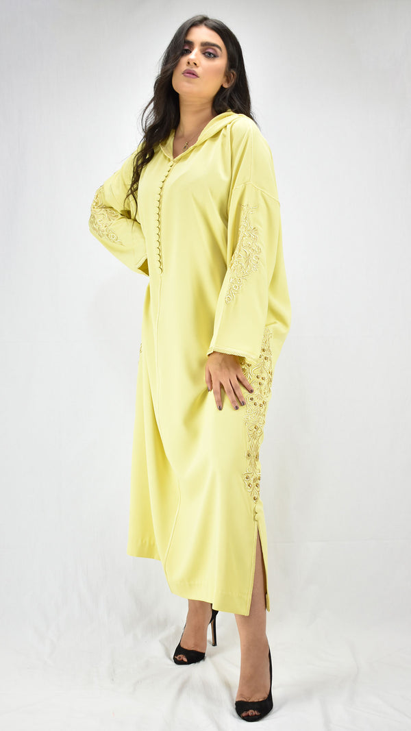 djellaba-mekhzania-jellaba-caftan-jaune-bensouda-couture-ocaftan-jellaba-moderne-2021-chic-prestige-glamour-classe