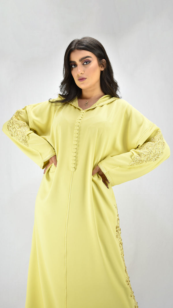 djellaba-mekhzania-jellaba-caftan-jaune-bensouda-couture-ocaftan-jellaba-moderne-2021-chic-prestige-glamour-classe